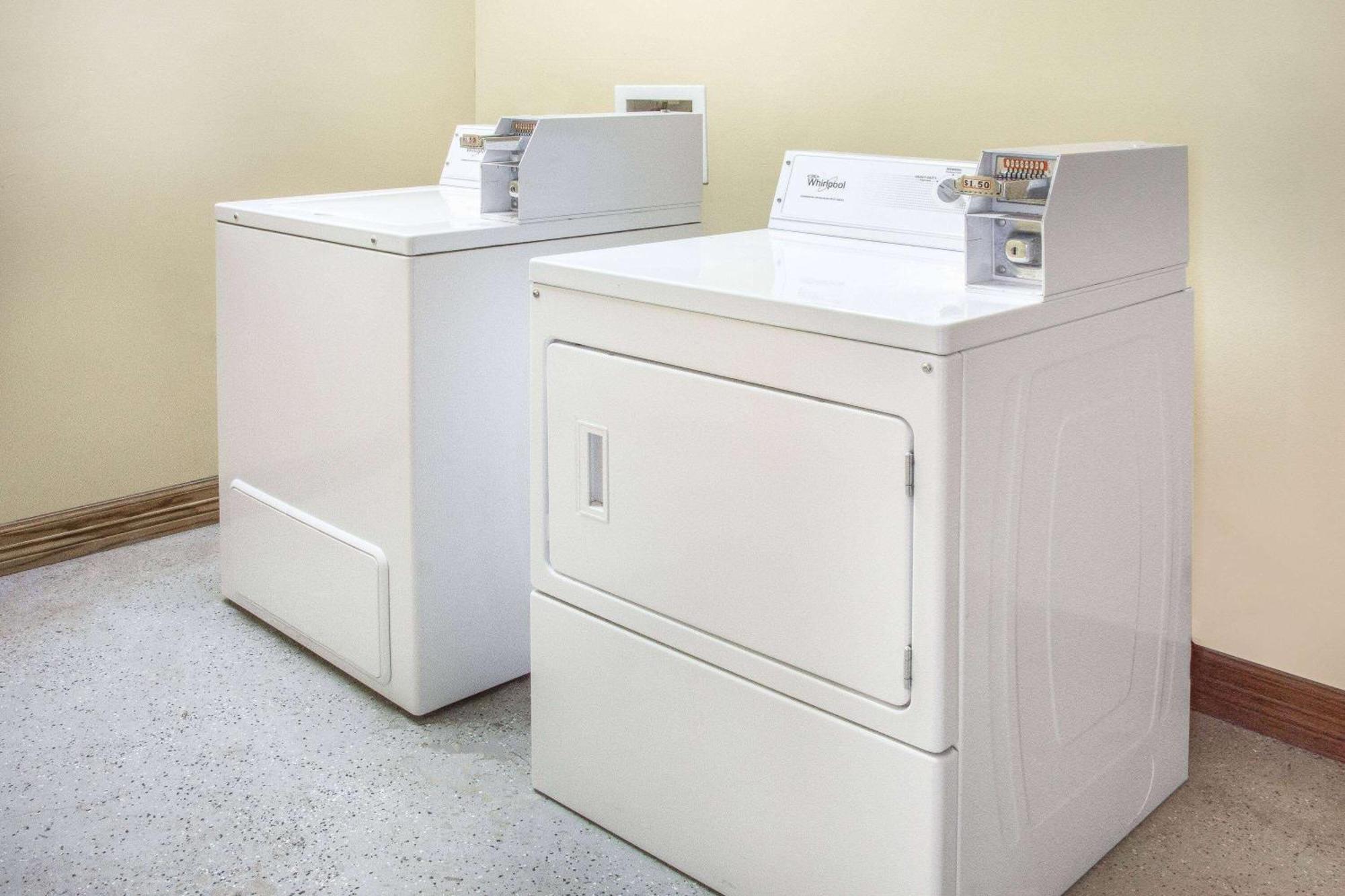 Days Inn By Wyndham Baytown East Εξωτερικό φωτογραφία