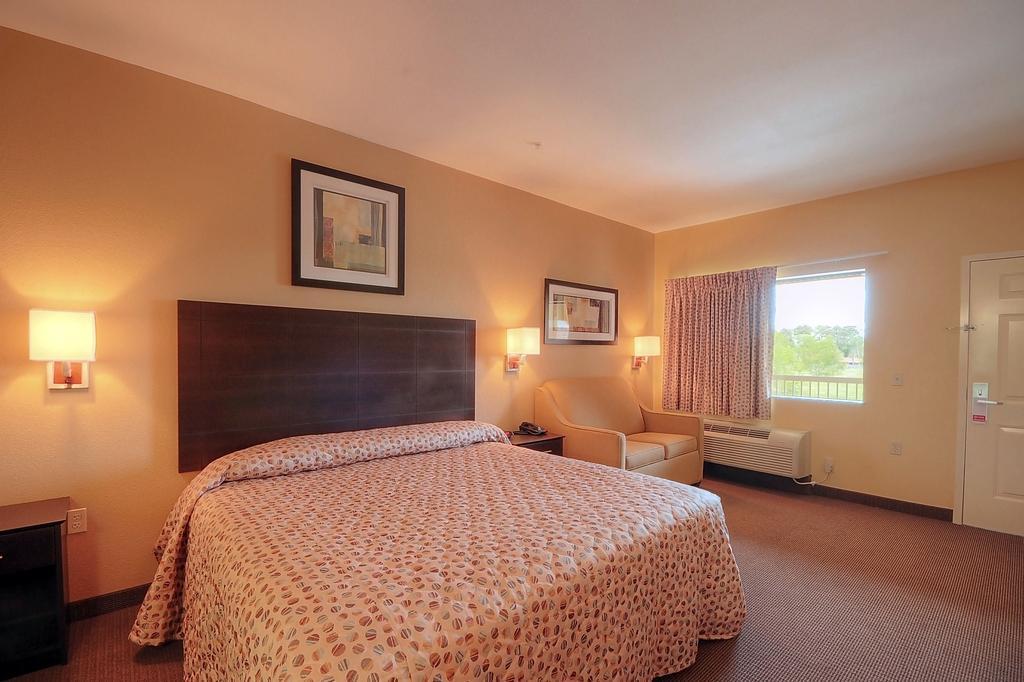 Days Inn By Wyndham Baytown East Δωμάτιο φωτογραφία