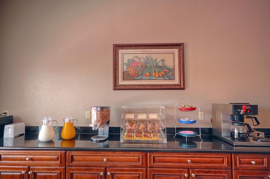 Days Inn By Wyndham Baytown East Εξωτερικό φωτογραφία